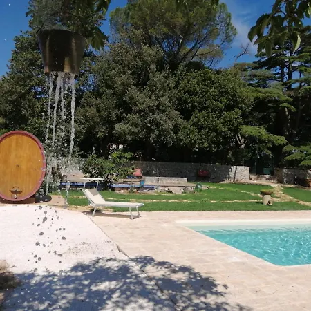 Casa rural Tenuta Colavecchio *